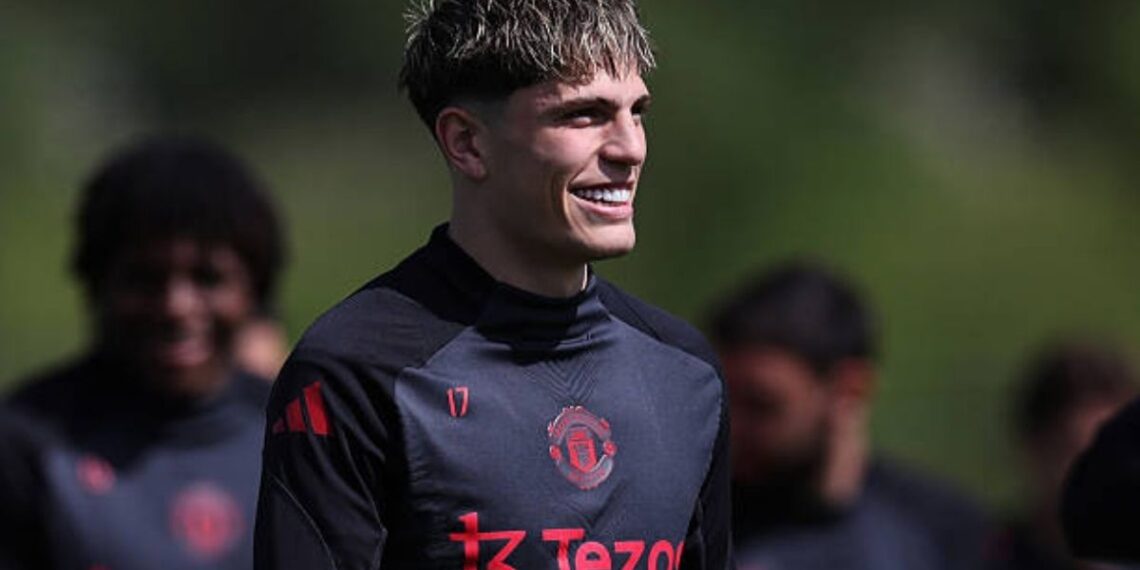 Chelsea Close to Securing Deal for Manchester United Winger Alejandro Garnacho