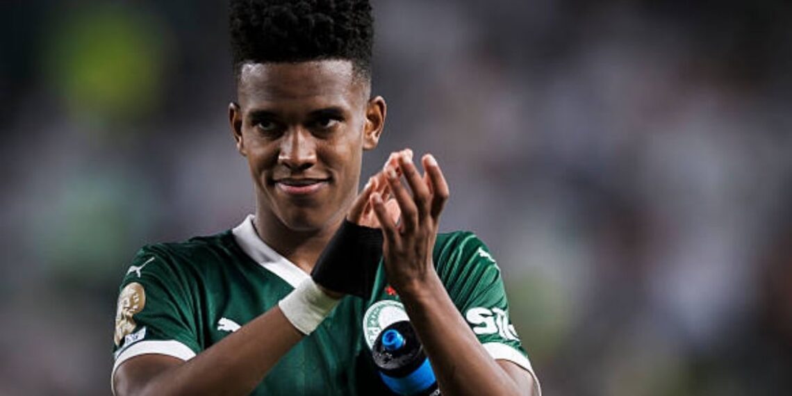 Estevao Willian Spotted at Cobham Ahead of Anticipated Chelsea Debut