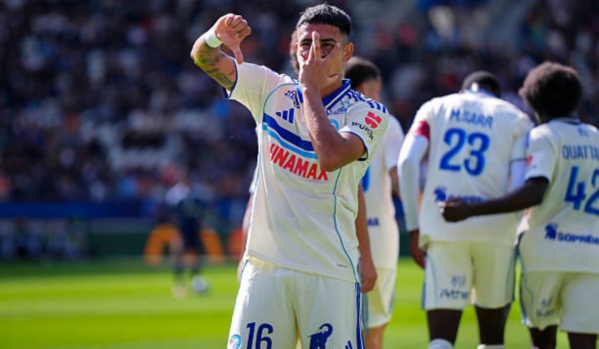 Chelsea Loanee Kendry Páez Shines at Strasbourg, Earns Ligue 1 Young Player Nomination