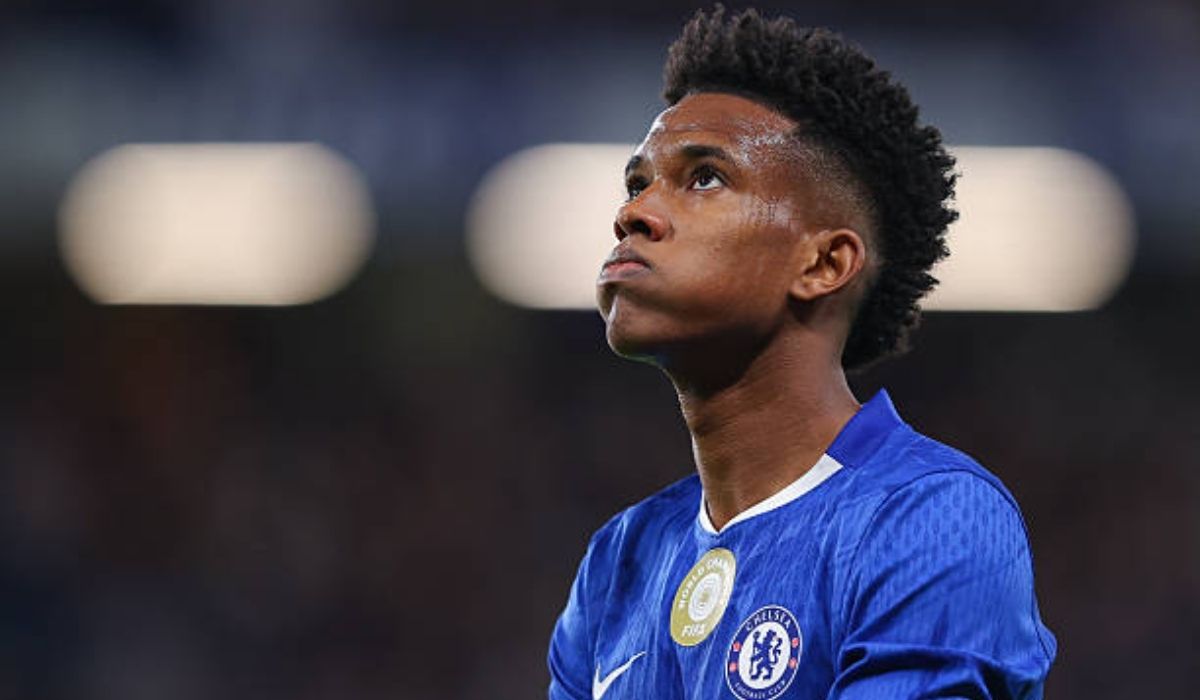 Chelsea and Enzo Maresca Taking a Wise Approach with Sensational Estevão Willian