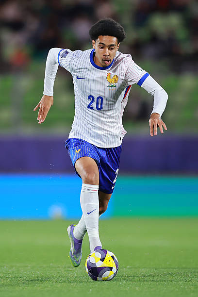 Djylian N’Guessan, the 17-year-old Saint-Étienne winger attracting growing interest 